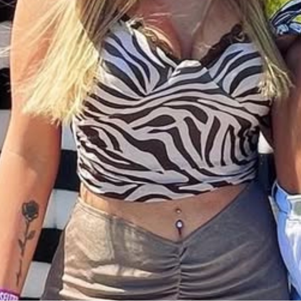 Bran and cream print top